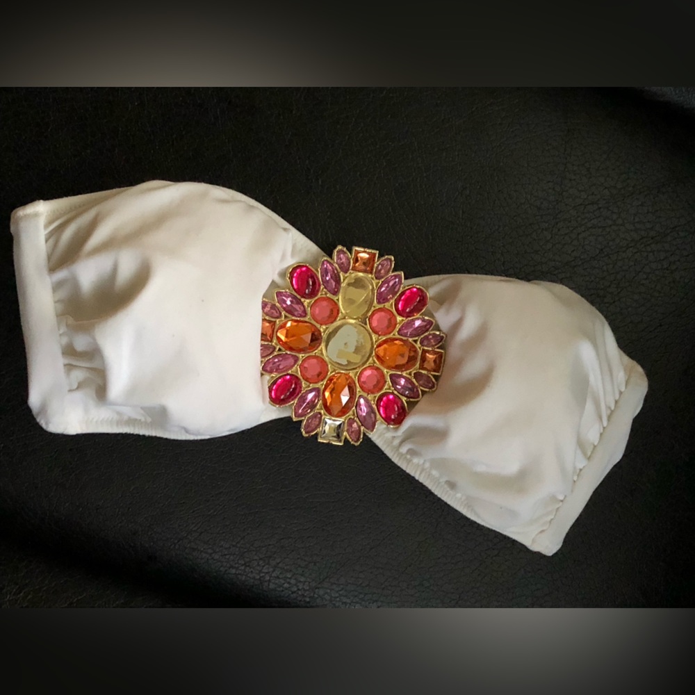 Victoria’s Secret Bandeau White Pink Bikini Top XS EUC! Worn once